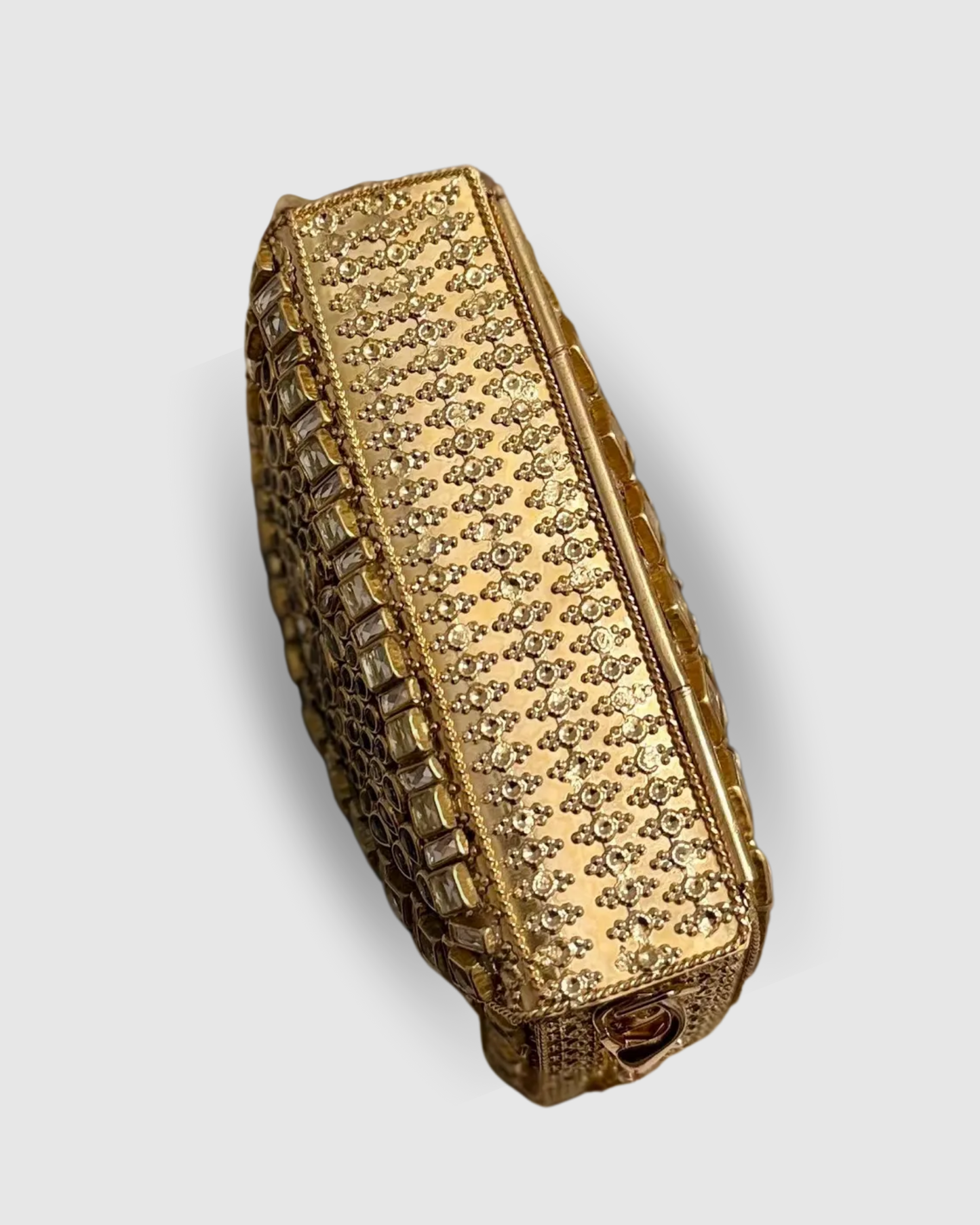 The Kundan Heirloom Clutch
