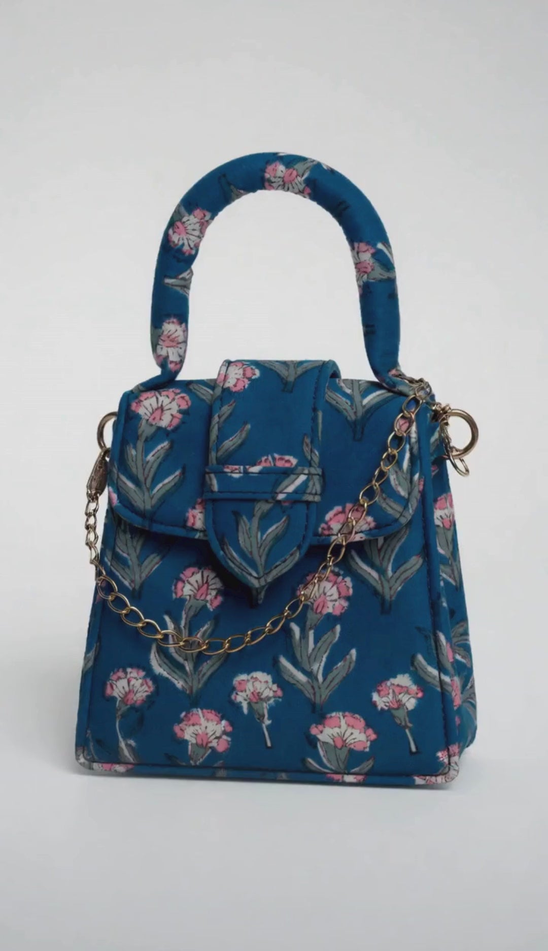 The Soir handbag, product video